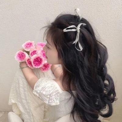 橘衫男子的画像